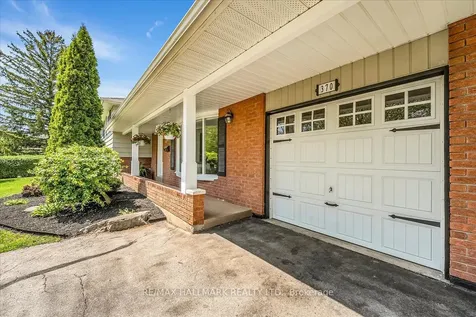 370 Dunlop Crescent Burlington ON L7L 3N7