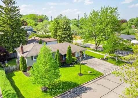 370 Dunlop Crescent Burlington ON L7L 3N7