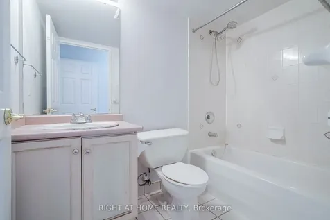 156 Enfield Place Mississauga ON L5B 4L8