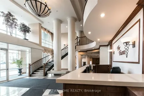 156 Enfield Place Mississauga ON L5B 4L8