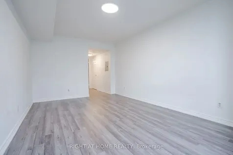 156 Enfield Place Mississauga ON L5B 4L8