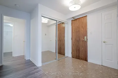 156 Enfield Place Mississauga ON L5B 4L8
