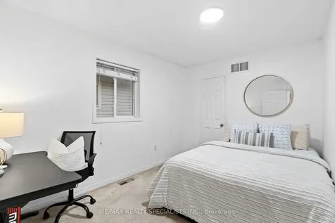 175 Manley Lane Milton ON L9T 5P1