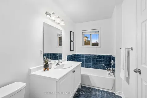 175 Manley Lane Milton ON L9T 5P1