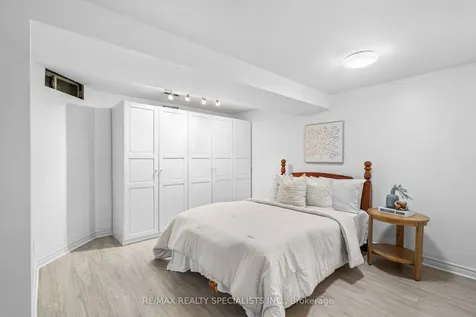 175 Manley Lane Milton ON L9T 5P1