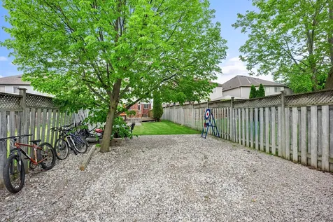 175 Manley Lane Milton ON L9T 5P1
