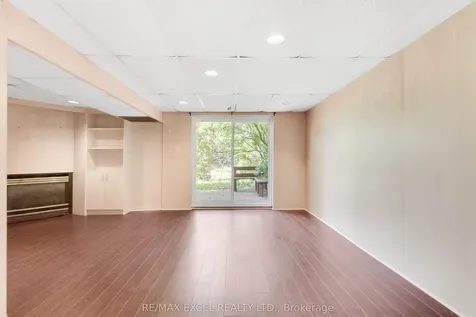 3587 Ash Row Crescent Mississauga ON L5L 1K3