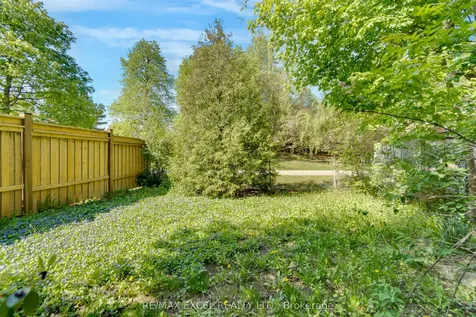 3587 Ash Row Crescent Mississauga ON L5L 1K3