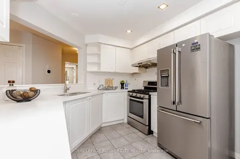 10 Vista Green Crescent Brampton ON L7A 2S3