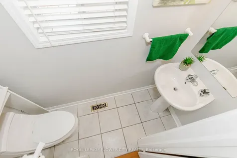 10 Vista Green Crescent Brampton ON L7A 2S3