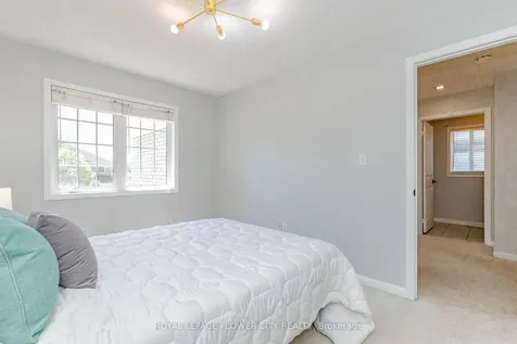 10 Vista Green Crescent Brampton ON L7A 2S3