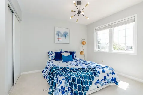 10 Vista Green Crescent Brampton ON L7A 2S3