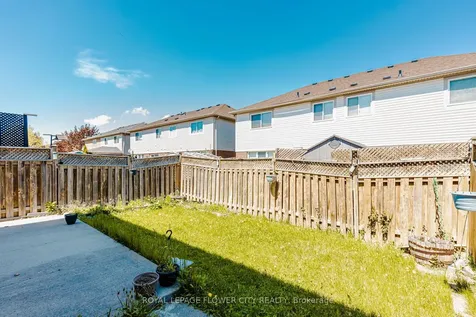 10 Vista Green Crescent Brampton ON L7A 2S3