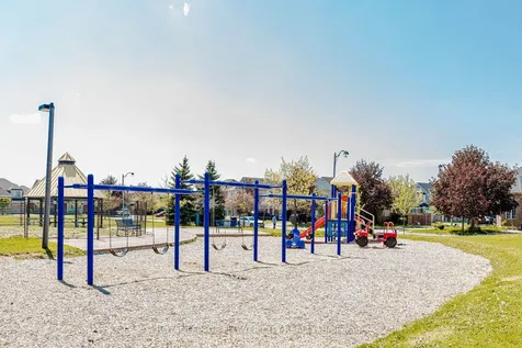 10 Vista Green Crescent Brampton ON L7A 2S3