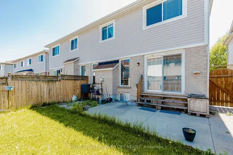 10 Vista Green Crescent Brampton ON L7A 2S3