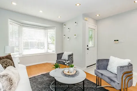 10 Vista Green Crescent Brampton ON L7A 2S3