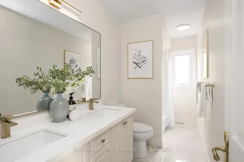 4471 Romfield Crescent Mississauga ON L5M 4L1