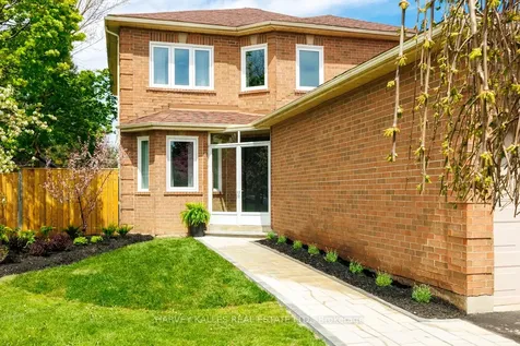 4471 Romfield Crescent Mississauga ON L5M 4L1