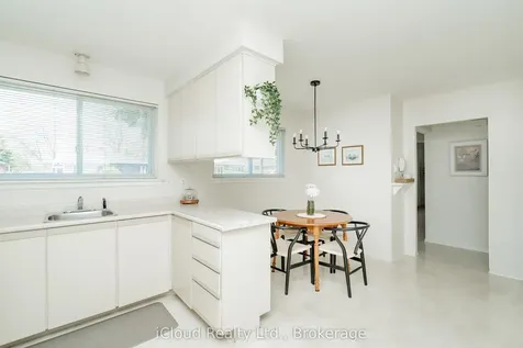 242 Avondale Boulevard Brampton ON L6T 1J4