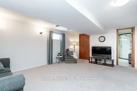 242 Avondale Boulevard Brampton ON L6T 1J4