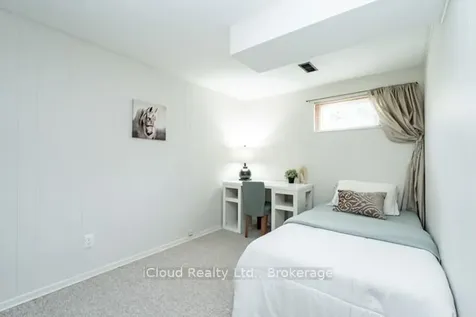 242 Avondale Boulevard Brampton ON L6T 1J4