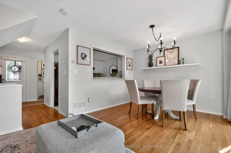 3353 Wild Cherry Lane Mississauga ON L5N 7N7