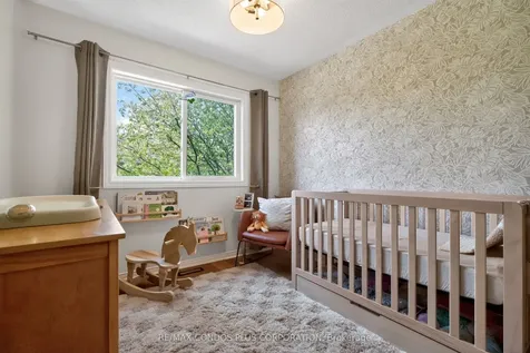 3353 Wild Cherry Lane Mississauga ON L5N 7N7