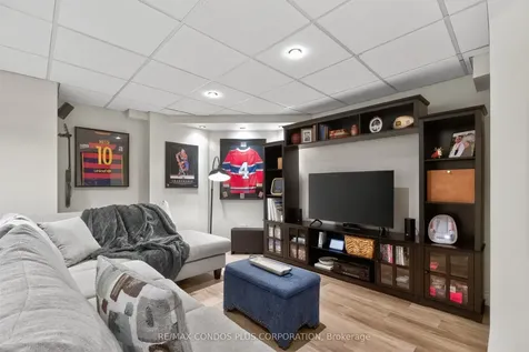 3353 Wild Cherry Lane Mississauga ON L5N 7N7