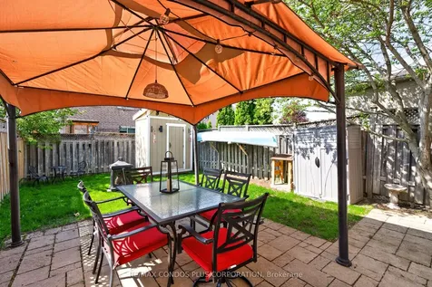 3353 Wild Cherry Lane Mississauga ON L5N 7N7