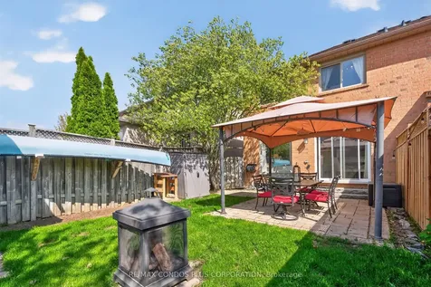 3353 Wild Cherry Lane Mississauga ON L5N 7N7
