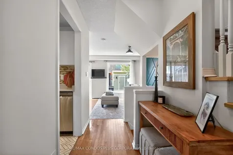3353 Wild Cherry Lane Mississauga ON L5N 7N7
