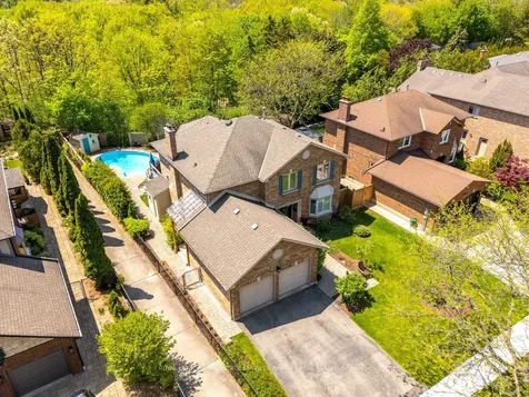 1357 Golden Meadow Trail Oakville ON L6H 3H1