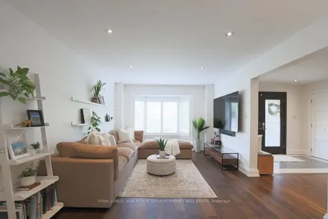 1357 Golden Meadow Trail Oakville ON L6H 3H1