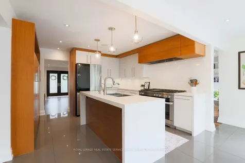1357 Golden Meadow Trail Oakville ON L6H 3H1