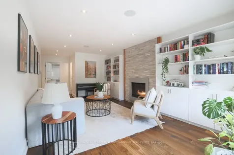 1357 Golden Meadow Trail Oakville ON L6H 3H1