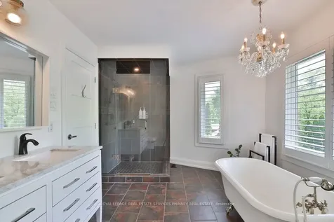 1357 Golden Meadow Trail Oakville ON L6H 3H1