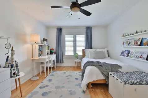 1357 Golden Meadow Trail Oakville ON L6H 3H1