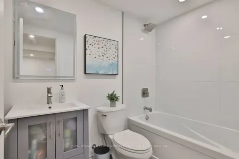 1357 Golden Meadow Trail Oakville ON L6H 3H1