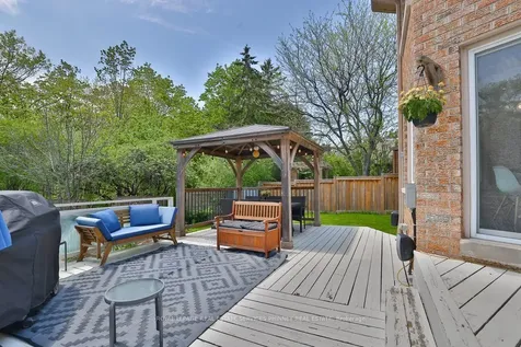 1357 Golden Meadow Trail Oakville ON L6H 3H1