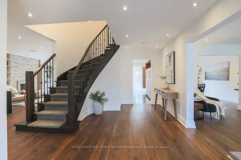 1357 Golden Meadow Trail Oakville ON L6H 3H1