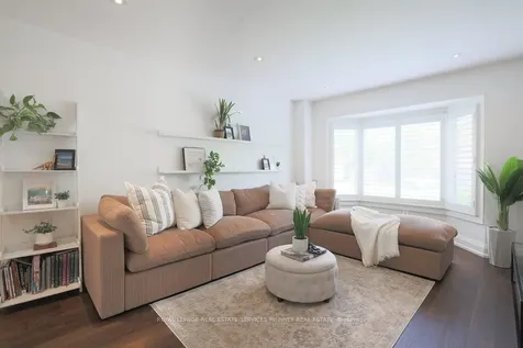1357 Golden Meadow Trail Oakville ON L6H 3H1
