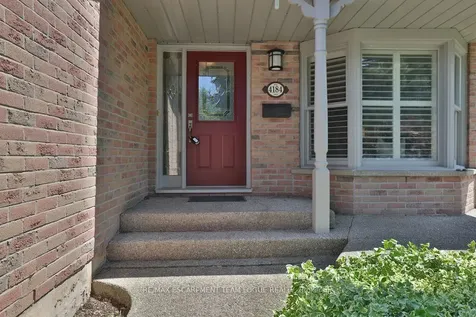 4184 Millcroft Park Drive Burlington ON L7M 3V3