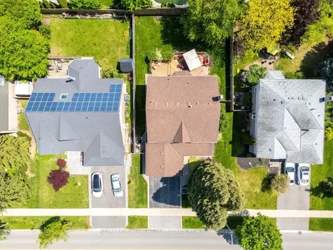 4184 Millcroft Park Drive Burlington ON L7M 3V3