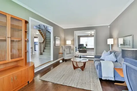 4184 Millcroft Park Drive Burlington ON L7M 3V3