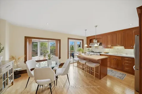 69 Mayfield Avenue Toronto ON M6S 1K4