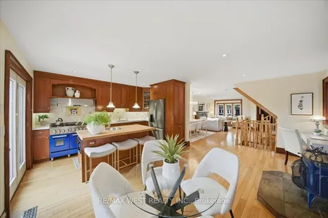 69 Mayfield Avenue Toronto ON M6S 1K4
