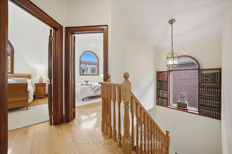69 Mayfield Avenue Toronto ON M6S 1K4