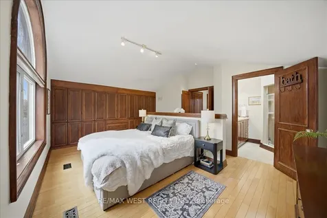 69 Mayfield Avenue Toronto ON M6S 1K4