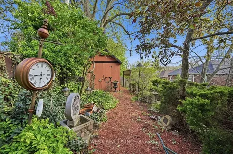 69 Mayfield Avenue Toronto ON M6S 1K4