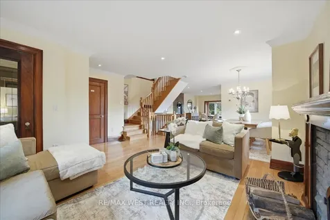 69 Mayfield Avenue Toronto ON M6S 1K4
